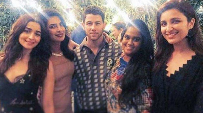 Priyanka And Nick's Latest Engagement Pics Prove Why Bonds Are Made In Heaven